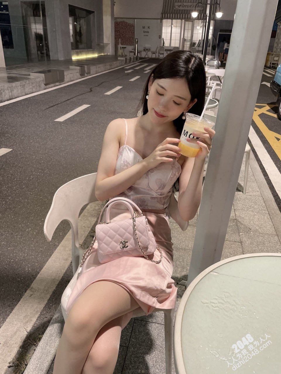 和空姐女友放開的玩  (24P)