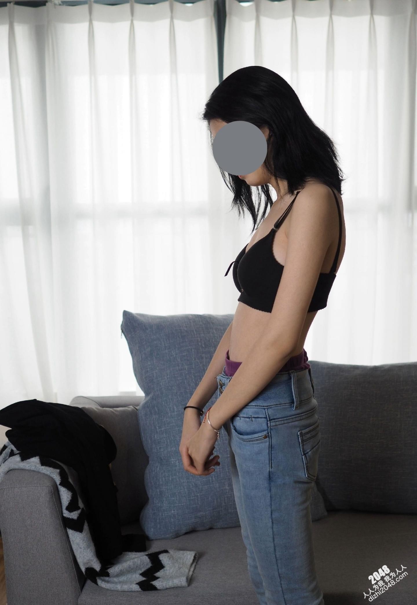 20岁江西女大学生 外表清纯,内心淫荡，校外多次与多名男子发生性关系[35P]