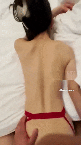 【核弹】超顶级骚妻小少妇【00幼师icicis】多P调教露出,婚后备孕期间,老公每晚都来内射