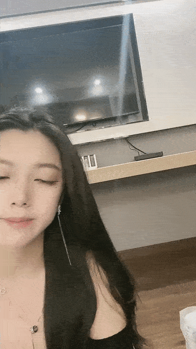 【優片】颜值性感美女回归!酒店炮友激情大战!美臀骑乘位扭动