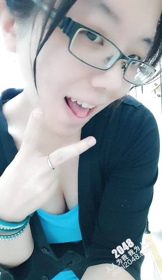 [自拍] 好色大學妹 手機裡的秘密  (24P)