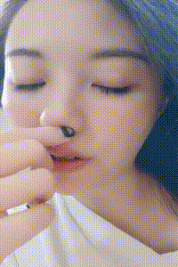 双生姐妹花】一口吃三屌!群p啪啪 前后夹击 颜射 吞精