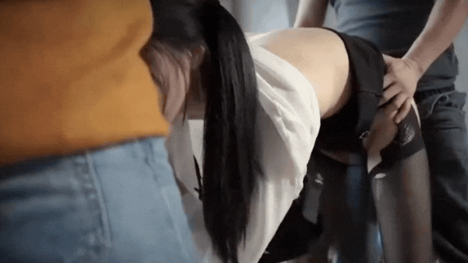 【MP4】[国产自拍]AAV-781 工地水电工之狼狈围奸
