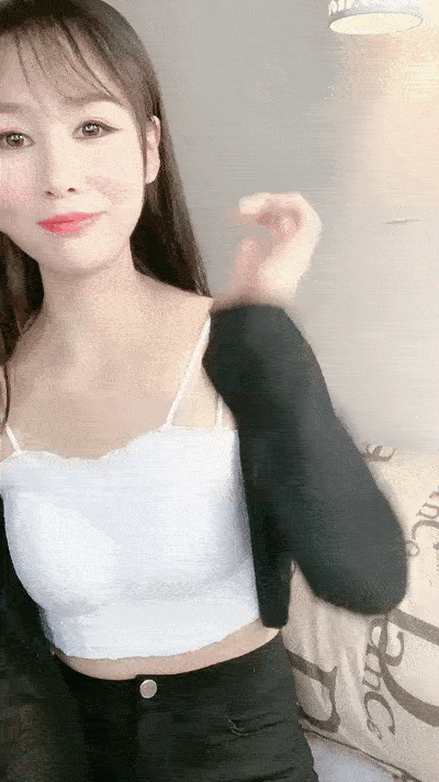【優片】高質量居家性愛直播【希瓦娜】女主這雙腿簡直無敵~卧室肏到客廳
