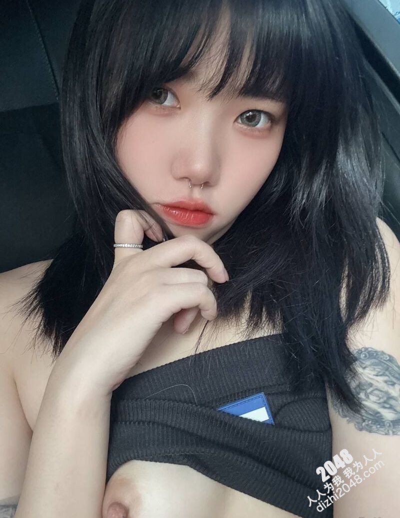 頂級露臉小母狗