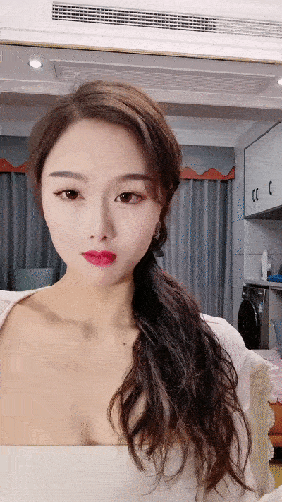 【優片】紅衣美女小姐姐！應觀衆要求想看操逼！炮友半脫下褲子直接内射