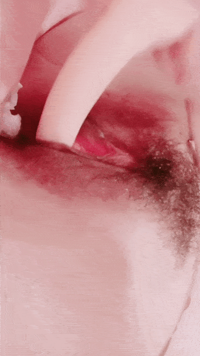 【優片】白嫩美乳新人小姐姐！躺着道具自慰！揉捏奶子好软，假屌抽插