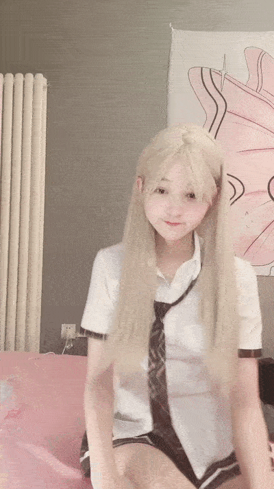 【優片】极品尤物！甜美少女！JK装活力十足，被胖大叔爆操，骑脸足交