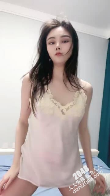 【優片】新人下海漂亮小姐姐！白嫩皮膚粉穴！跪在椅子求操，後入抽插肥臀