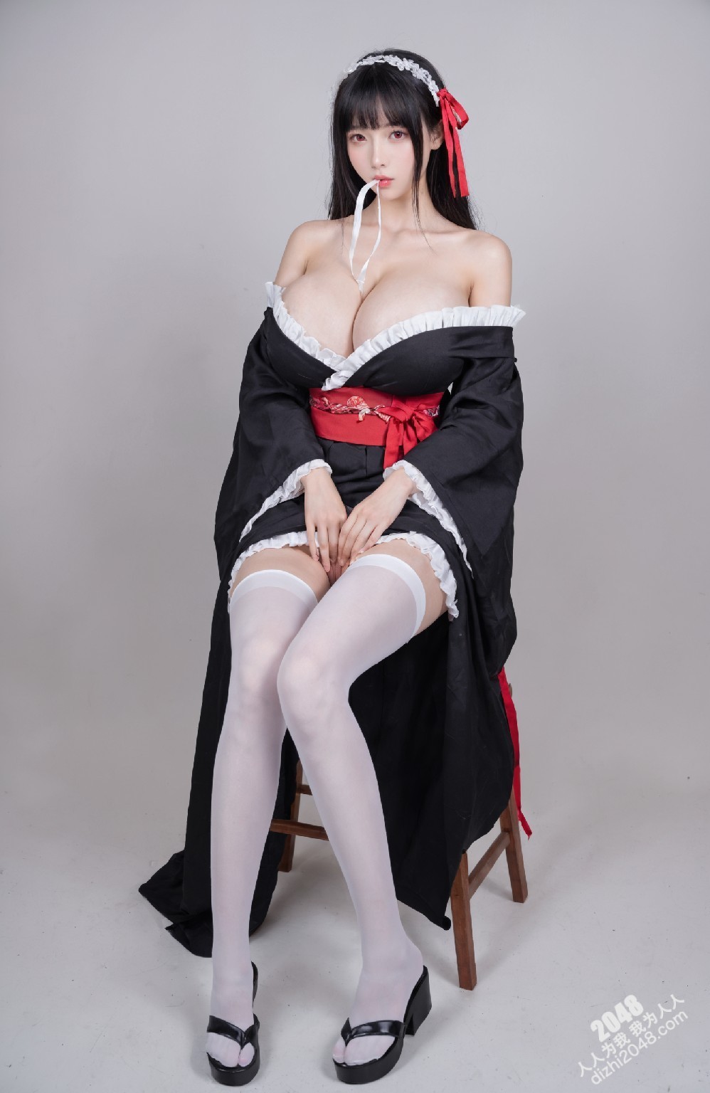 和服尤物：废墟工厂的秘密诱惑(40)