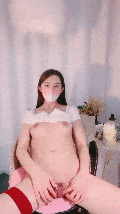 【優片】模特身材极品尤物！网红美腿女神！性感单腿丝袜，超粉美穴，抬起双腿假屌抽插，极度诱惑