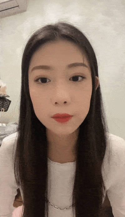【優片】綠播女神下海!收費房大尺度自慰!脫光光苗條貧乳,張開雙腿多毛騷穴掰開,揉搓陰蒂嬌喘