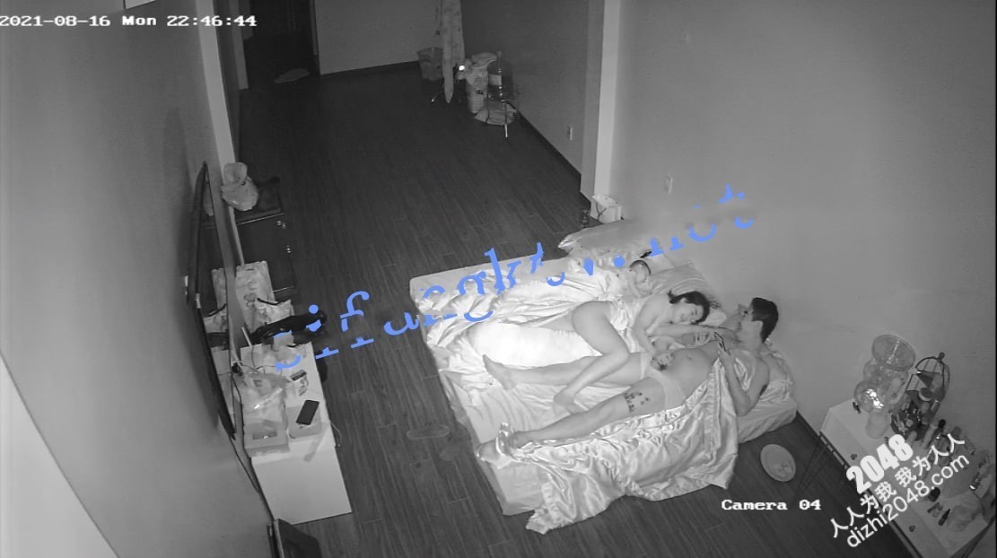 黑客破解⭐家庭网络摄像头 高颜值少妇被朋友认出曝光生活照 偷拍记录婚后幸福的性生活