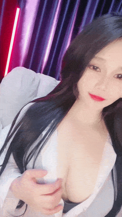 【優片】极品尤物！性感红唇美女！丰满身材大肥臀，大尺度自慰，道具抽插流白浆，多毛粉嫩肥穴