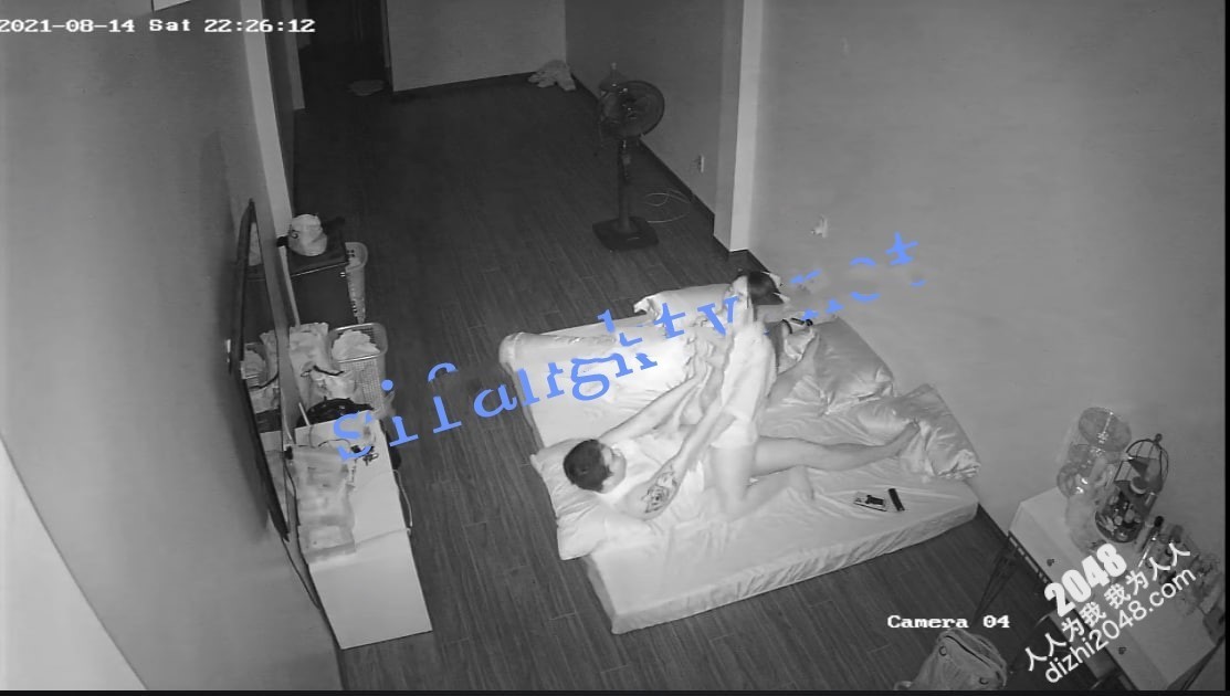 黑客破解⭐家庭网络摄像头 高颜值少妇被朋友认出曝光生活照 偷拍记录婚后幸福的性生活