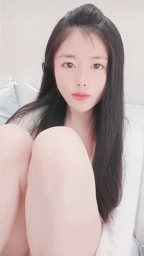【優片】平台第一女神！綠播轉黃！【熙顔】兩年了終于下海了 清純小姐姐，粉絲瘋狂了