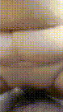 幼师喷水小可爱 挑战女上位肛交 各种姿势都不如这个抱操 挂在他身上有种小鸟依人的感觉 还有过山车的刺激感
