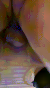 幼师喷水小可爱 挑战女上位肛交 各种姿势都不如这个抱操 挂在他身上有种小鸟依人的感觉 还有过山车的刺激感