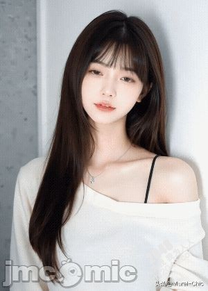 魅魔少女的诱惑：黑暗系写真集，展现极致性感与神秘魅力(32)