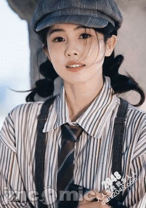 魅魔少女的诱惑：黑暗系写真集，展现极致性感与神秘魅力(36)