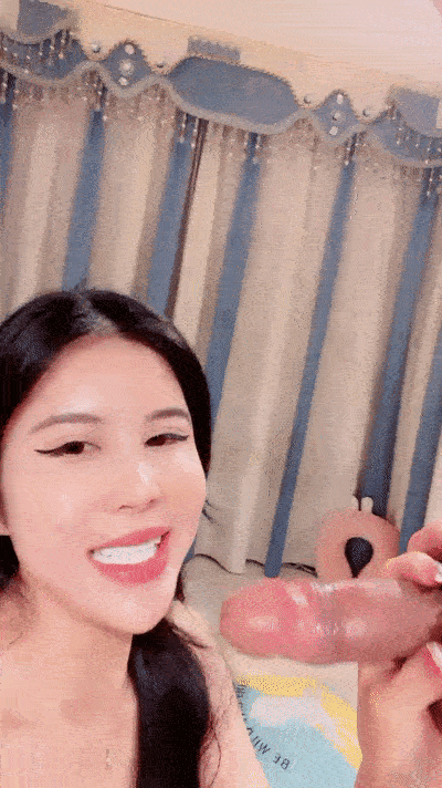 【優片】极品尤物网红女神！性感极品美腿！大黑牛自慰，翘起双腿震动，低低呻吟好爽，搔首弄姿[