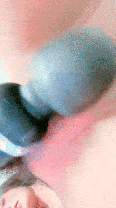 【優片】极品尤物网红女神！性感极品美腿！大黑牛自慰，翘起双腿震动，低低呻吟好爽，搔首弄姿[