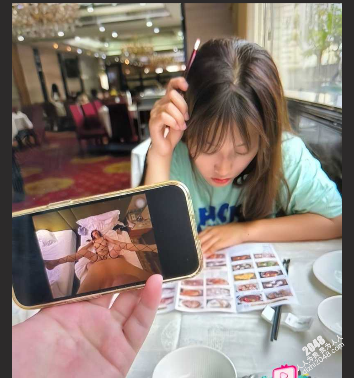 奔驰哥破处完整版四部曲!开学缺钱怎么办⭐奔驰哥1000块钱破处18岁萝莉学生妹