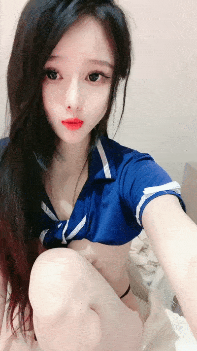 【優片】极品尤物美少女！直播赚钱还网贷！超高颜值粉嫩美穴，扒开丁字裤道具抽插，掰开紧致小穴