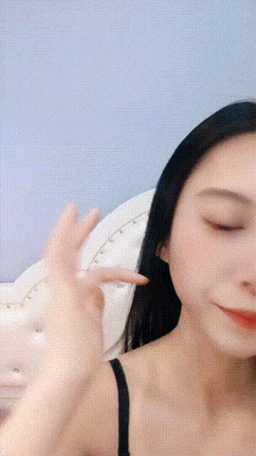 【優片】乖巧听话的黑丝骚人妻露脸跟大哥激情啪啪直播刺激狼友，口交大鸡巴淫声荡语多体位无套爆草浪叫不止射肚子上