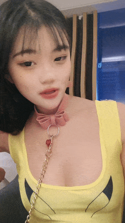 【優片】瑶瑶想喝奶！甜美小姐姐！皮卡丘死库水，带着项圈眼罩操逼，抓屌吸吮深喉
