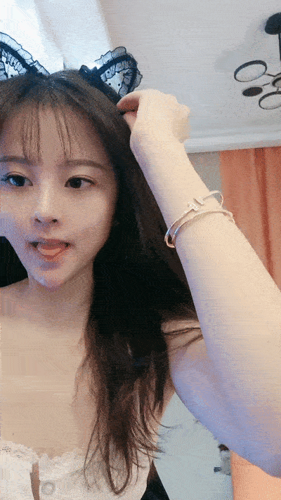 【優片】高顔值女神姐妹花！性感超短裙！互吸奶子假屌插穴，跳蛋震動特寫，乳夾吸奶器極度淫騷