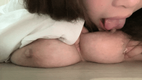 極品尤物模特女神！性感美腿黑絲足交！主動騎乘位猛砸，第一視角抽插，爽的嬌喘呻吟不斷