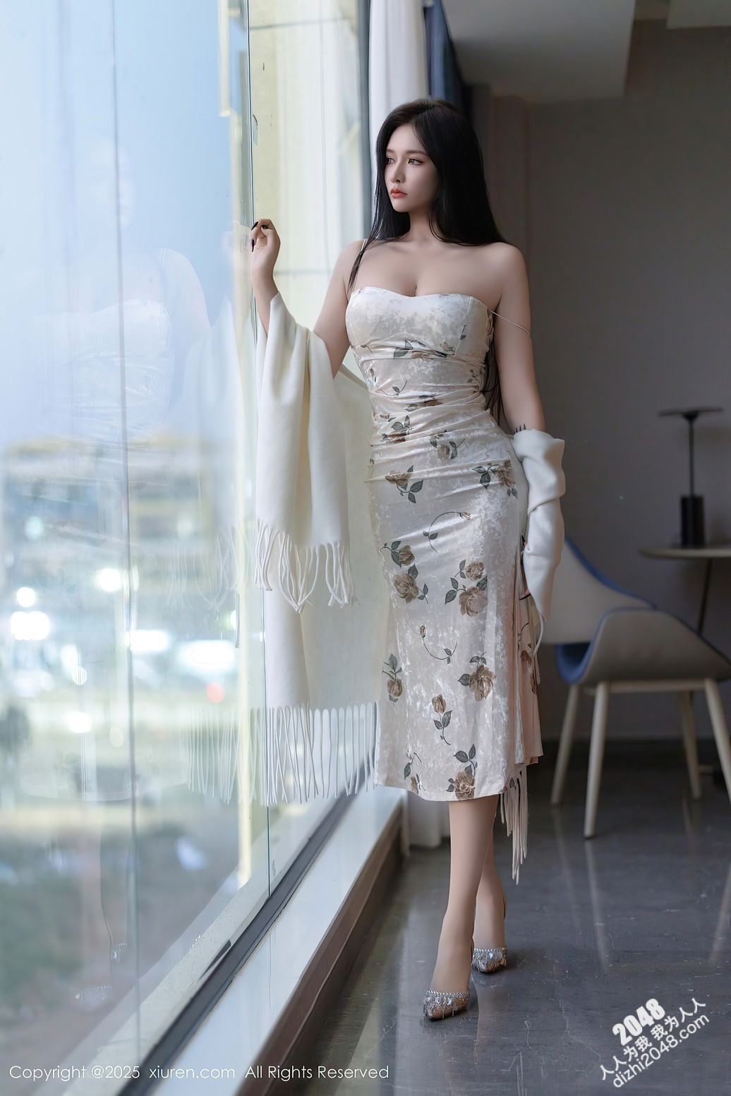 娜比 性感白色连衣短裙 勾勒的凹凸别致身段 婀娜姿态媚态动人[81P/665M]