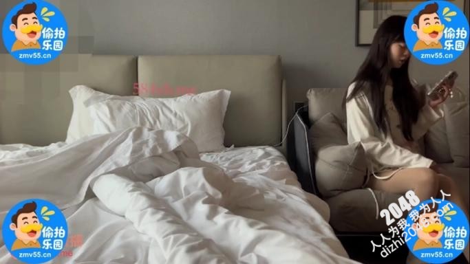 【MP4】[盗摄偷拍]HSP-0069 兼职女大学生爱爱十分投入和配合身材苗条水多