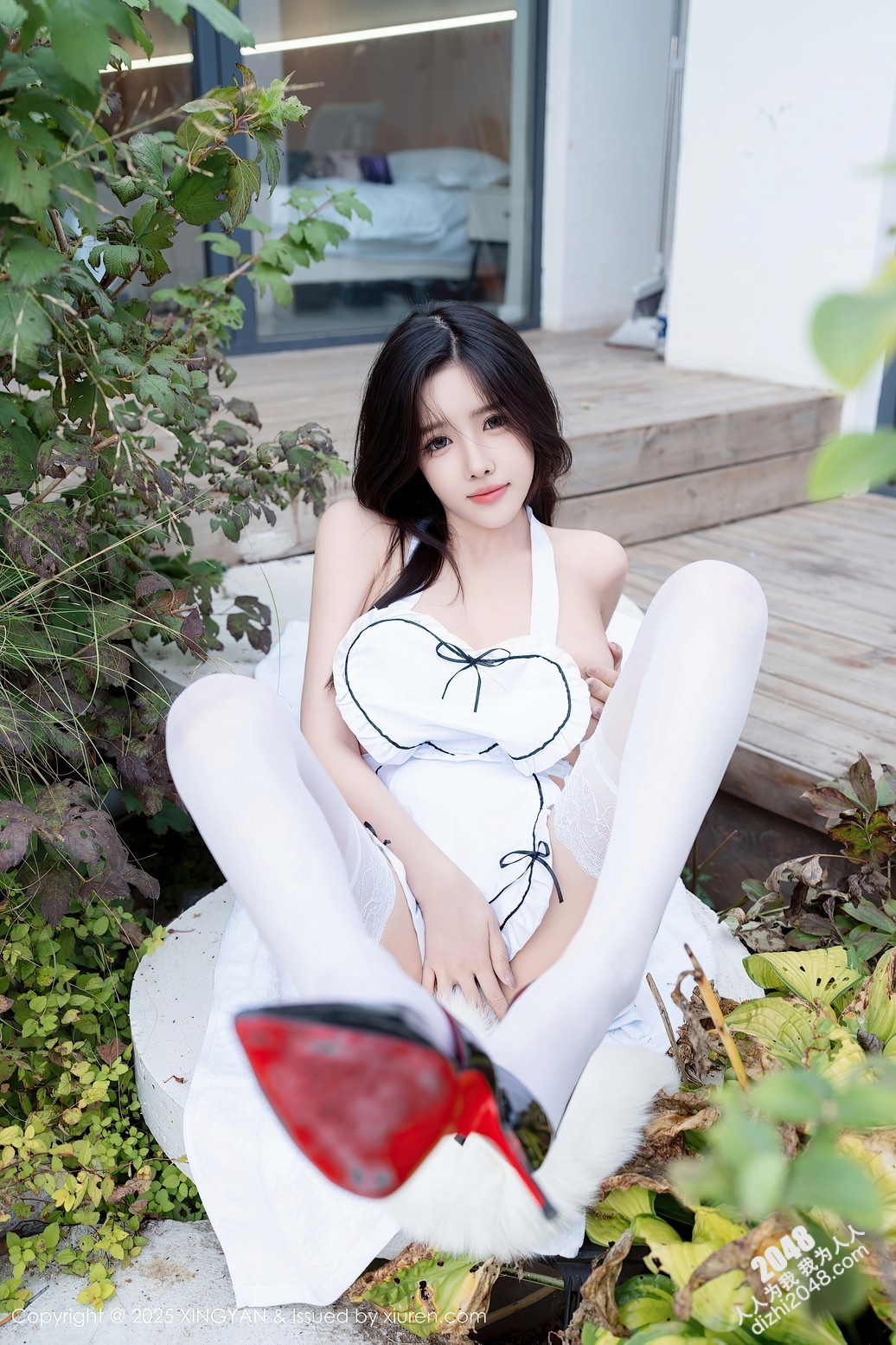 新人 袁圆 性感白色情趣服 曼妙苗条身姿明艳动人 姿态婀娜妩媚[80P/759M]