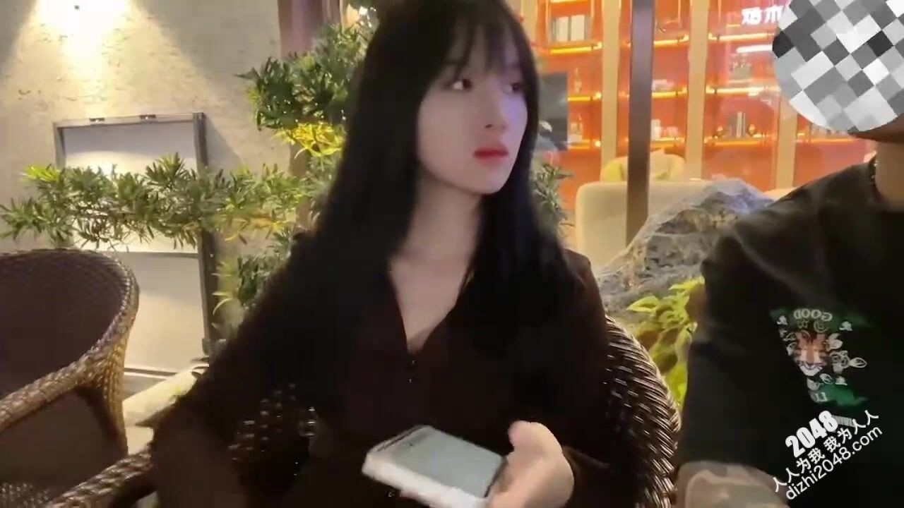 [MP4] 34935 超粘人的清純女友讓人充滿征服欲 想狠狠猛操一番 半雪