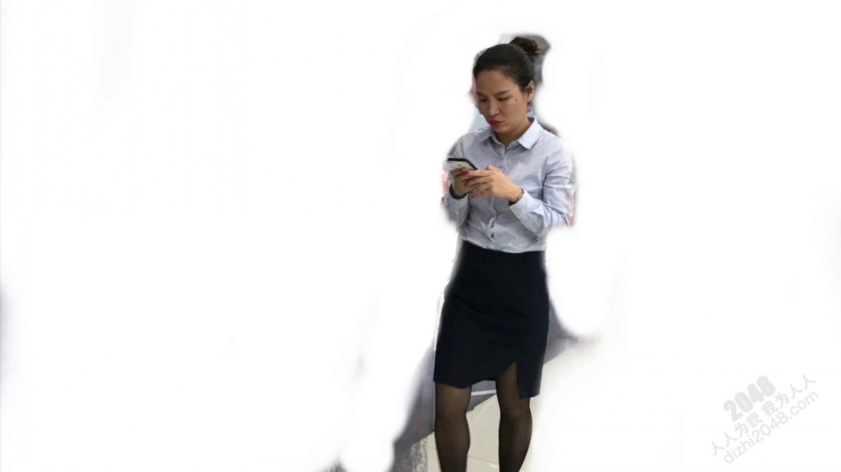 ☀【精品厕拍②】拍脸又拍逼，商场女厕高清特写偷拍数位职业性感女性方便，黑丝肉丝高跟大黑逼(8V)