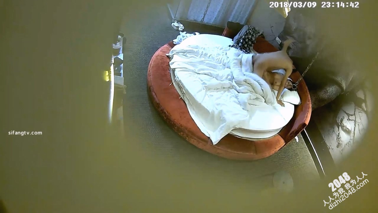[MP4/1.08G]3-9经典酒店偷拍&nbsp;&nbsp;校园美女开好房苦等男友 见面就迫不及待开操，小骚逼不可貌相