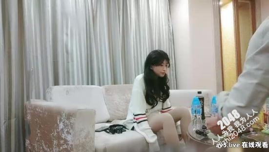 [探花偷拍]ONE-0032 第一场妹子再来一炮 还穿着衣服直接开操 后入撞击臀部骑坐抽插侧入猛操
