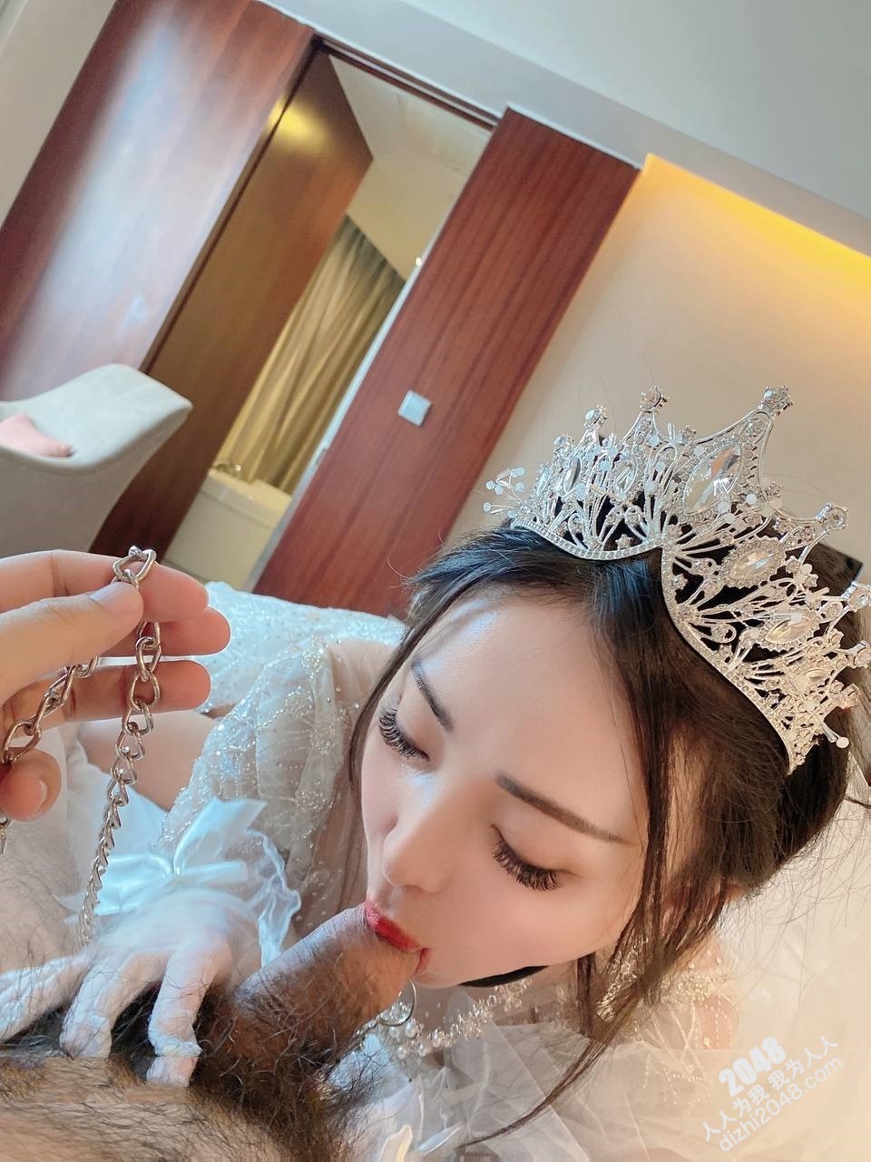高端土豪外围女 高阶段玩物 结婚洞房花烛夜前穿婚纱卖力伺候主人 直接内射 视图[286P/428M]