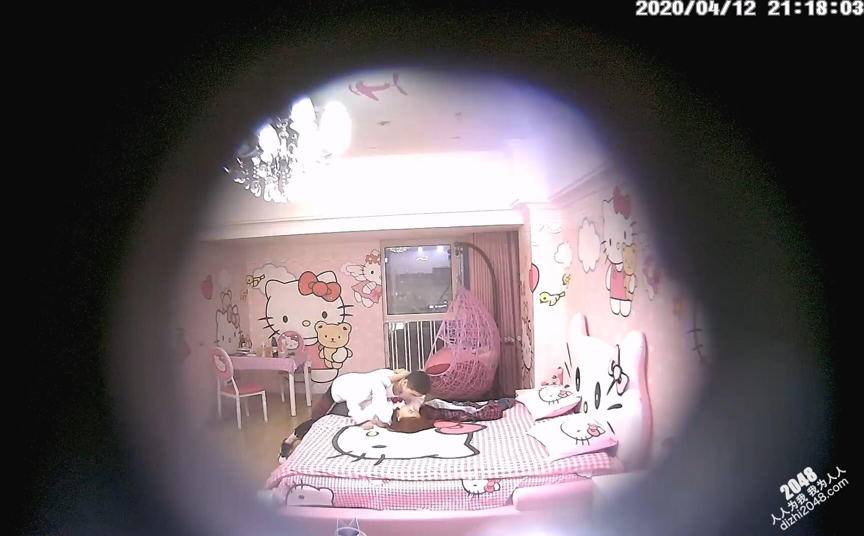 [MP4/1.01G]4-12经典酒店偷拍 长屌男怒草短发骚女友，骚话不断，三次全部高潮