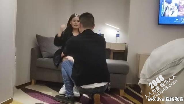 [探花偷拍]ONE-0038 超大巨乳肉肉少妇 沙发上玩揉搓奶子跪着口交 翘起屁股后入操的喊好舒服