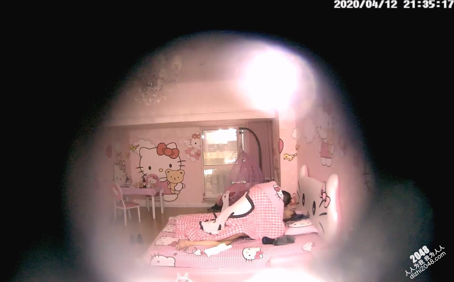 [MP4/1.01G]4-12经典酒店偷拍 长屌男怒草短发骚女友，骚话不断，三次全部高潮