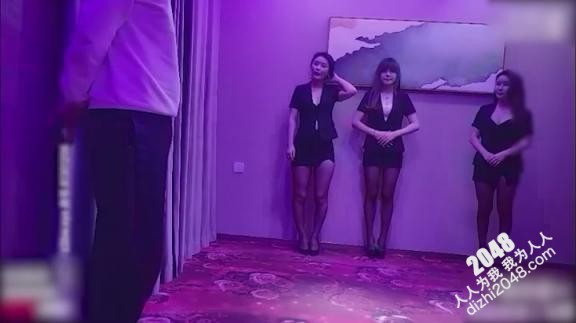 【MP4】[盗摄偷拍]HSP-0185 大胆闯入沐足养生馆，直接选个头牌