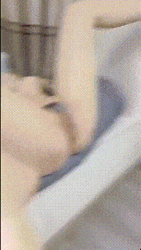贫乳美眉 快进来 白浆这么多 几天没操了 啊啊爸爸快点 我好想要 好骚特别能叫 被无套输出 操喷了