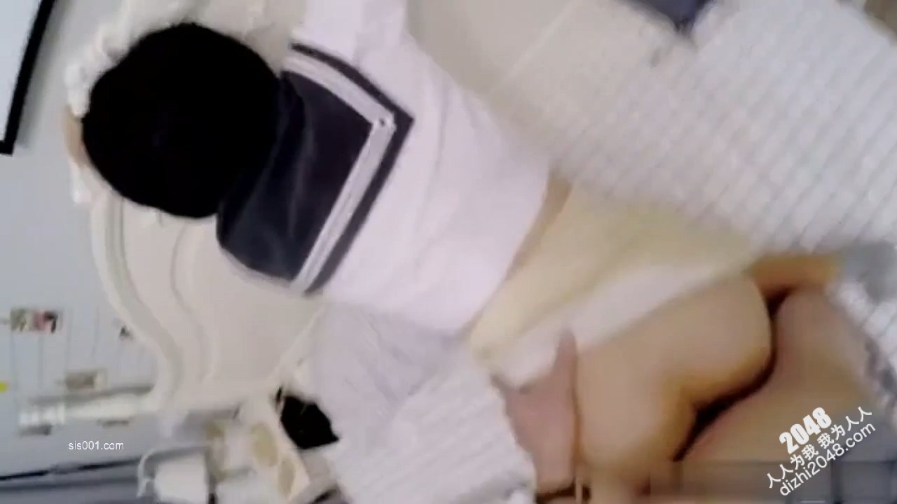 小情侣在家日常爱爱 叉着大腿被小哥哥操的很舒坦 小贫乳 多毛鲍鱼