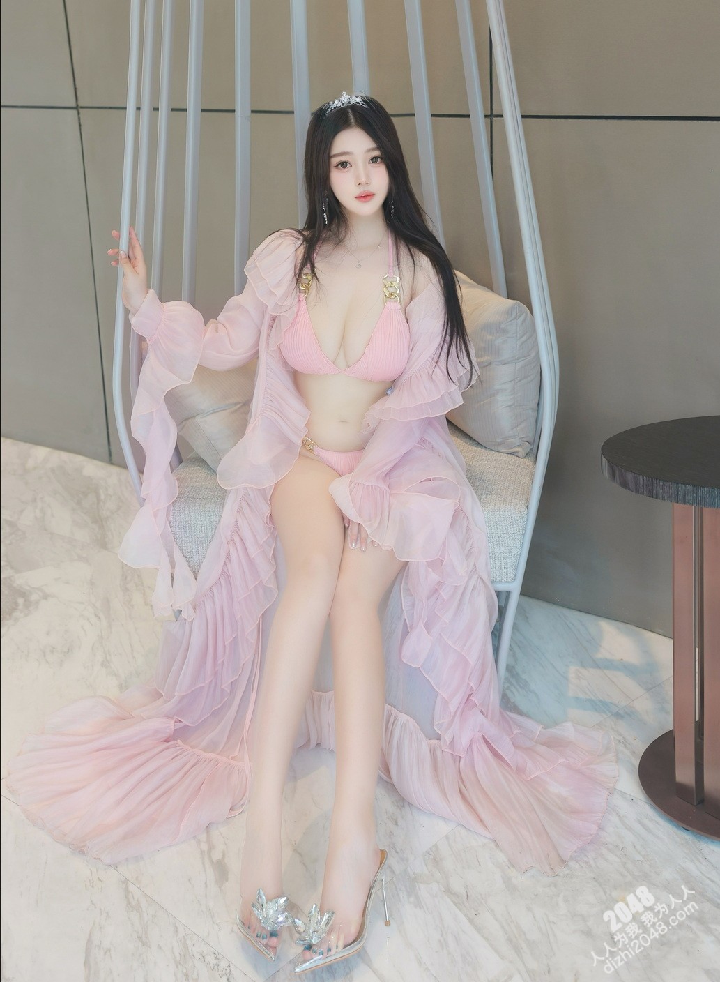 高价800块漏点作品 秀人网蛋蛋宝粉色泳装比基尼 太美了 大尺度漏点[72P/588M]