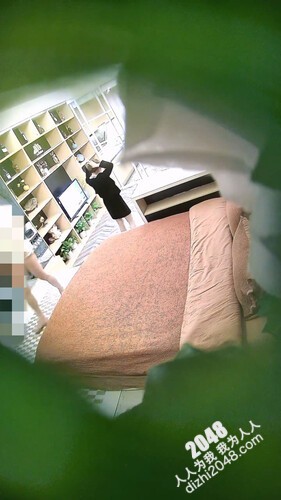 [MP4/8.2G]盜錄翹臀性癮學生妹穿黑絲制服與男友激烈啪啪淫語浪叫／綠帽大叔邀好友酒店3P苗條騷妻前吞後肏車輪戰等 16V