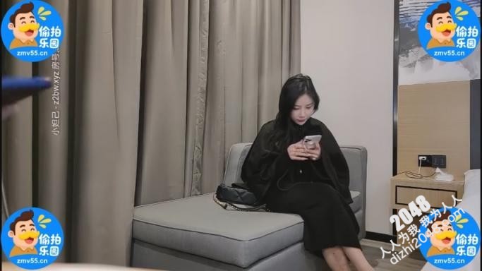 【MP4】[盗摄偷拍]HSP-0271 大長腿美女換上黑絲各種啪啪搞完結算的時候因爲服務時間問題吵起來