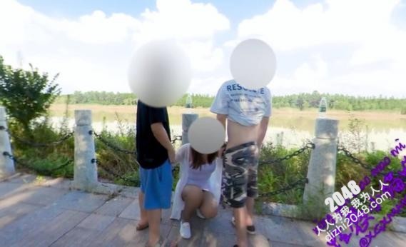 【MP4】[国产自拍]AAP-2305 最新流出，全網狂人，硬核戶外真實勾引騷女【性感小貓咪】付費⑤，綁在欄桿上被三個男人輪流操